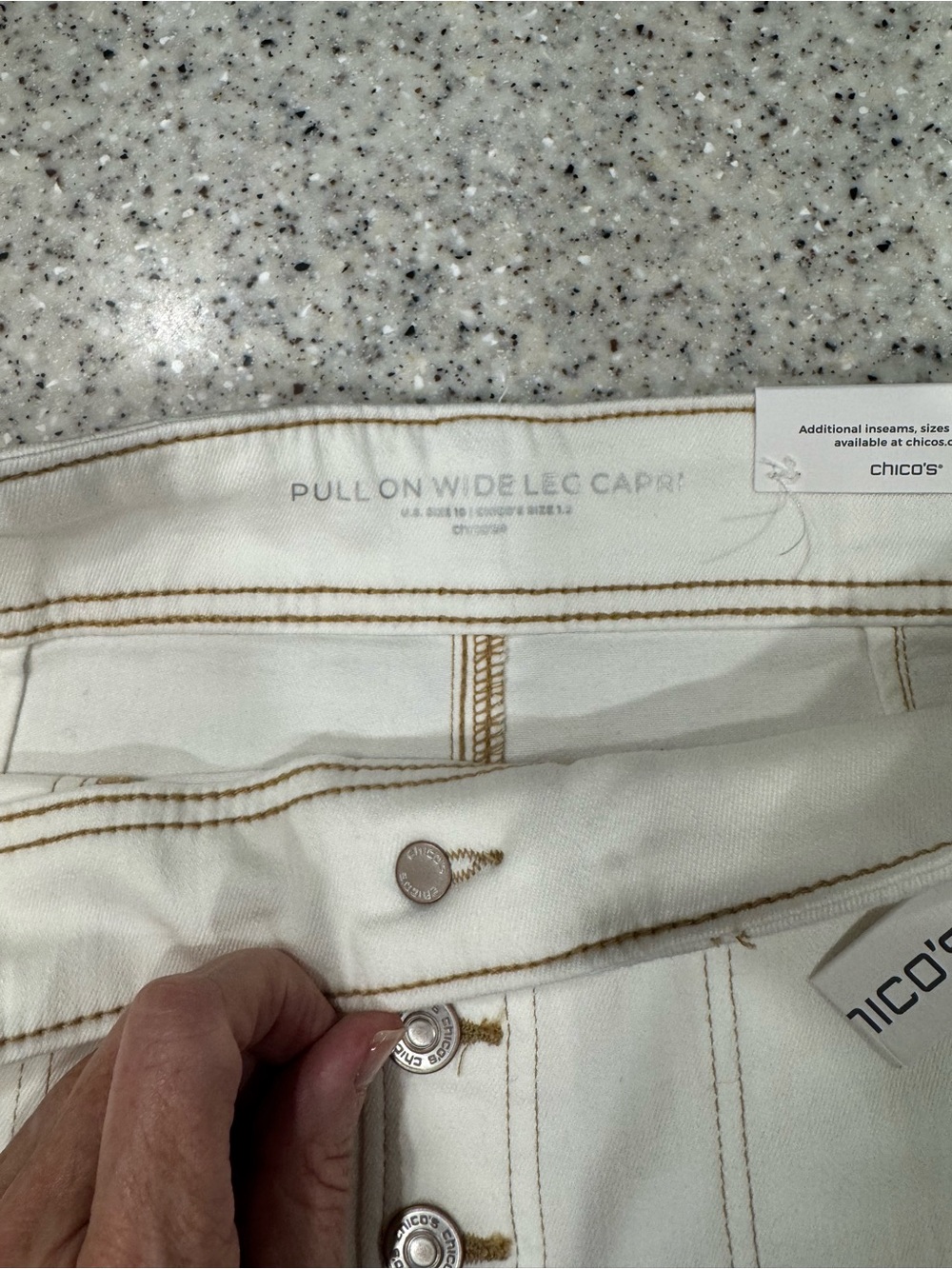 NWT! Chico's Cream High-Rise Faux Button-Front Pull On Capris Sz. 10(1.5) - Picture 3 of 6